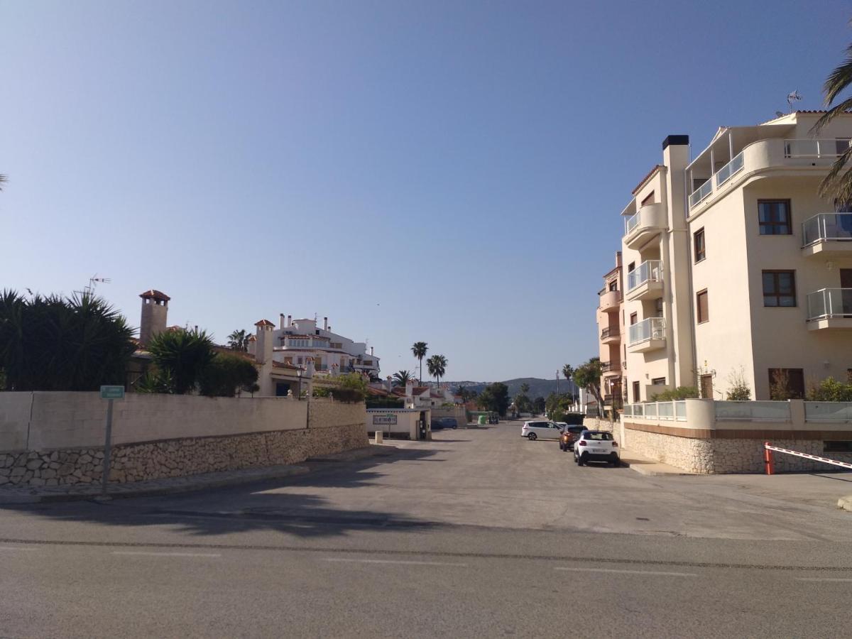 Apartamento Parchis Con Piscina Denia Bagian luar foto