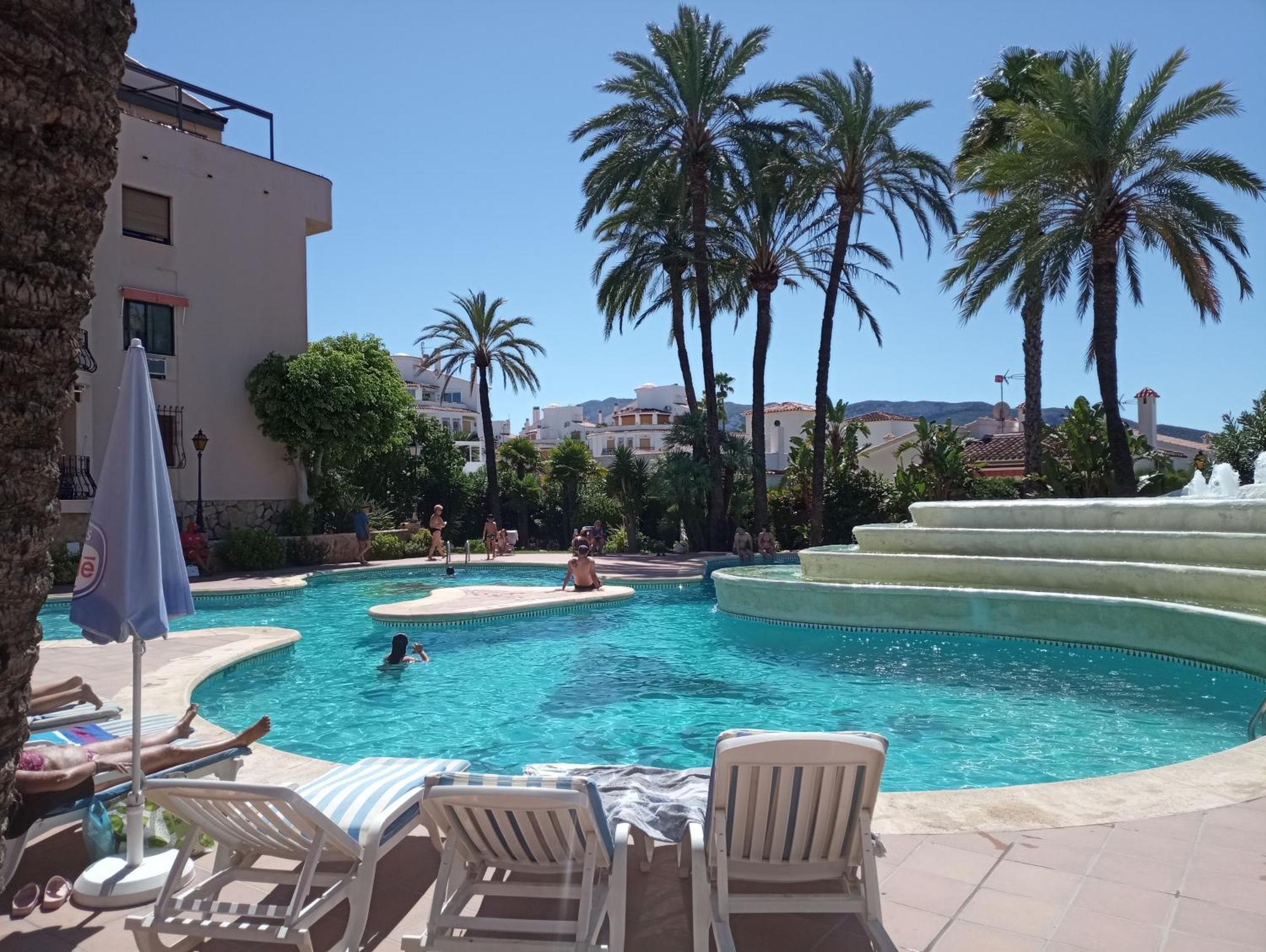 Apartamento Parchis Con Piscina Denia Bagian luar foto
